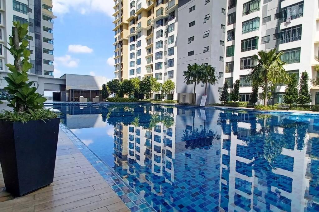 Homestay Arc Cozyhome Austin Hills 4-5Pax Johor Bahru Exterior photo