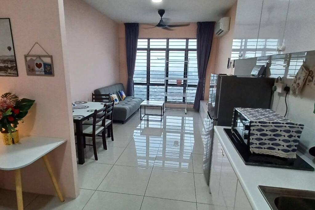 Homestay Arc Cozyhome Austin Hills 4-5Pax Johor Bahru Exterior photo